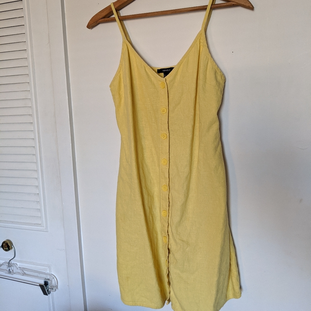 fiitted button front dress